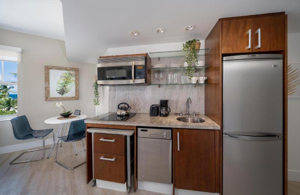 Strand Ocean Drive Suites Μαϊάμι Μπιτς Εξωτερικό φωτογραφία