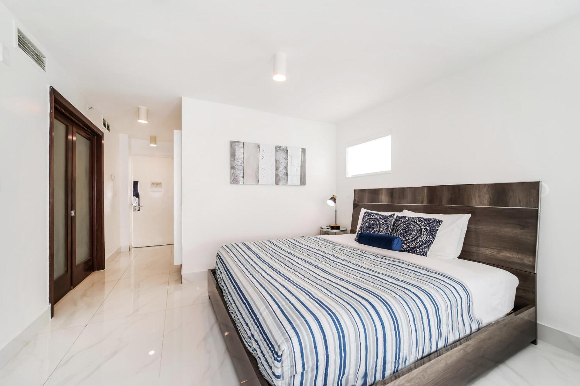 Strand Ocean Drive Suites Μαϊάμι Μπιτς Δωμάτιο φωτογραφία