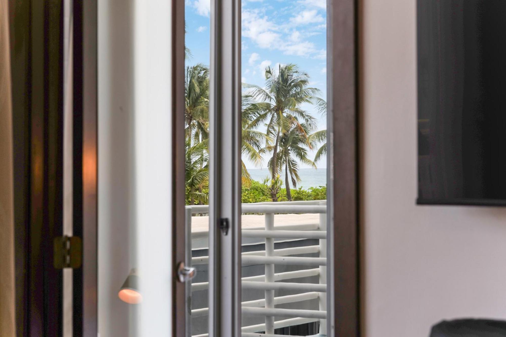 Strand Ocean Drive Suites Μαϊάμι Μπιτς Δωμάτιο φωτογραφία