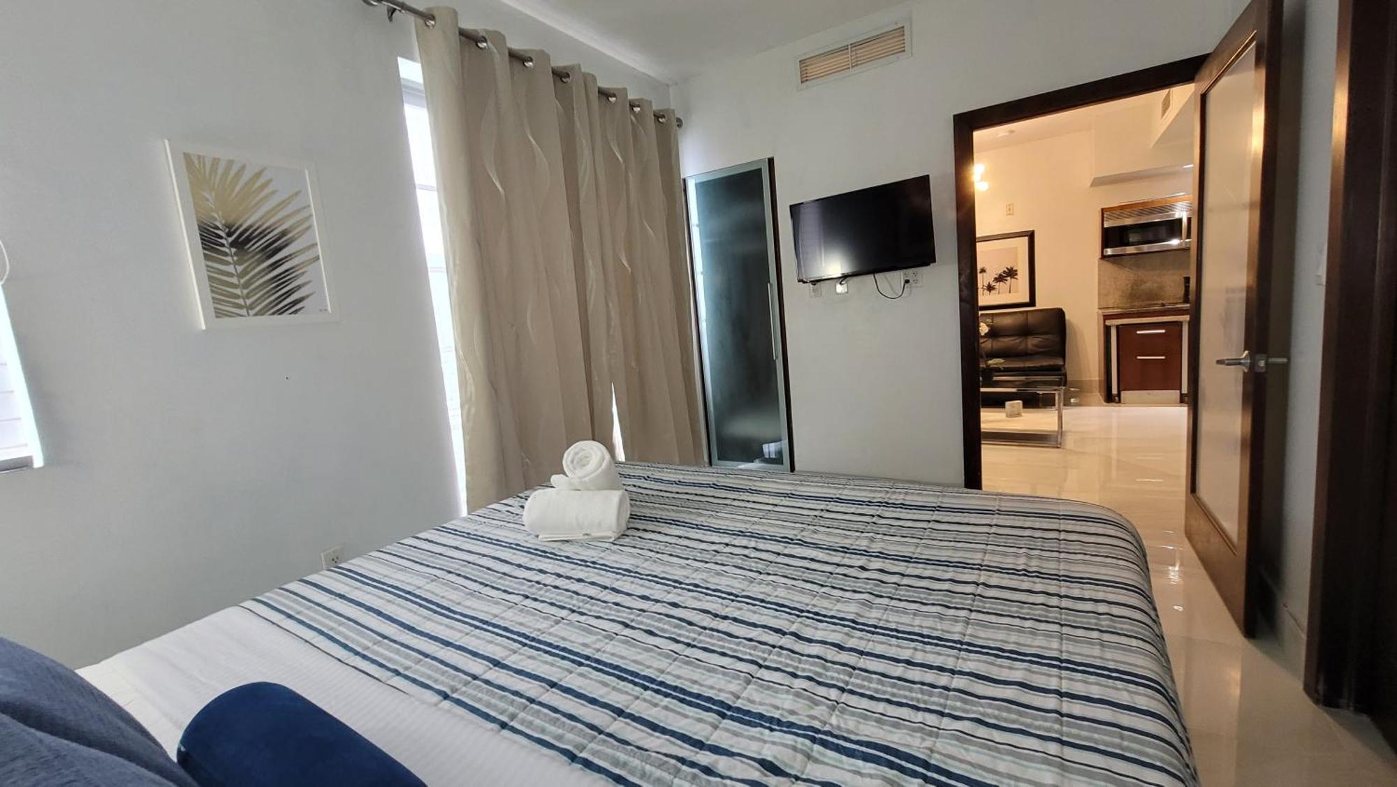 Strand Ocean Drive Suites Μαϊάμι Μπιτς Δωμάτιο φωτογραφία