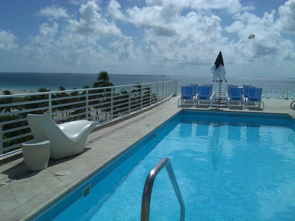 Strand Ocean Drive Suites Μαϊάμι Μπιτς Δωμάτιο φωτογραφία